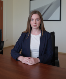 В компании работают более 50 человек