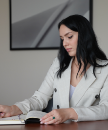 В компании работают более 50 человек